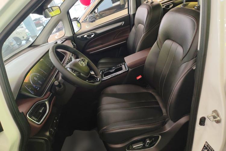 Used GAC Trumpchi M6 2023 PRO 270T DCT Luxury Edition
