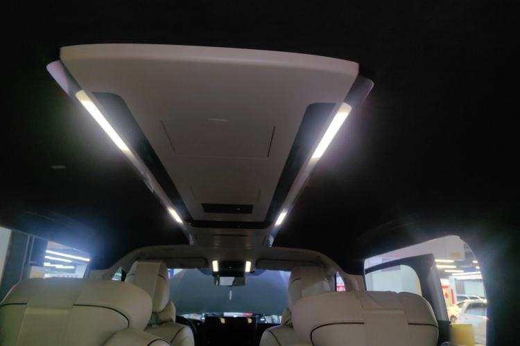 Used Toyota Alphard 2024 Dual-Engine 2.5L Prestige Edition
