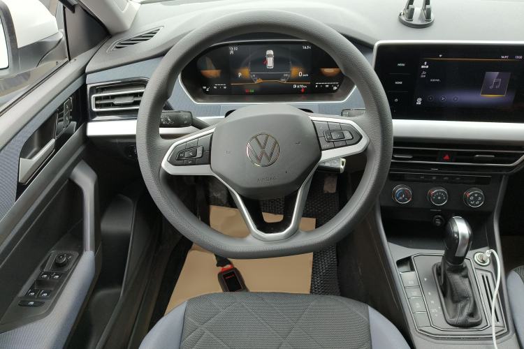 Used Volkswagen Lavida 2023 1.5L Automatic De Yi Edition Steering Wheel