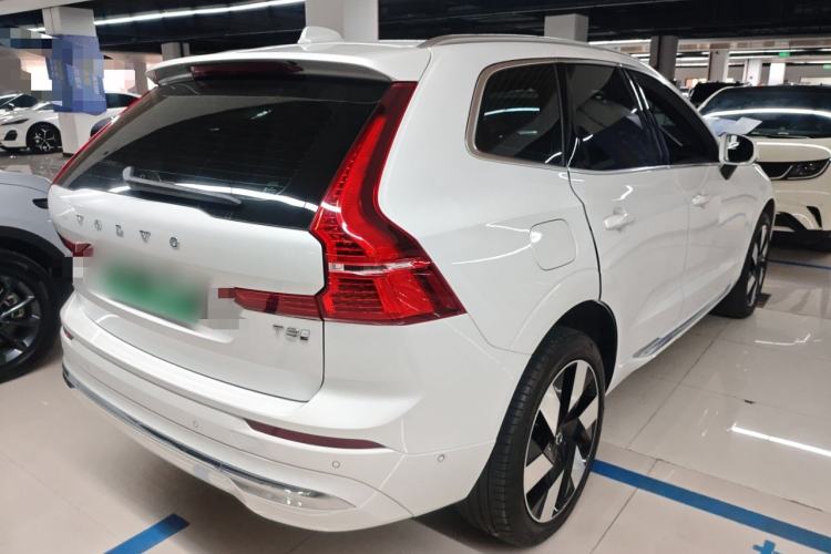 Used Volvo XC60 New Energy 2025 Plug-in Hybrid Long-Range All-Wheel Drive Smart Luxury Edition Rear Right 45 Deg
