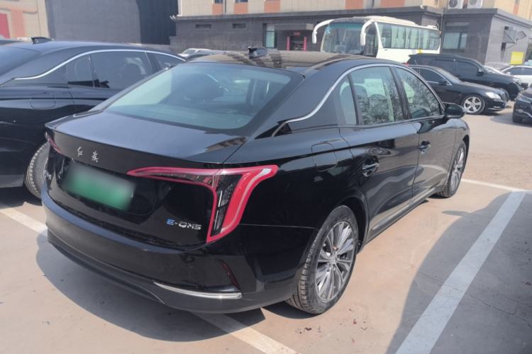 Used Hongqi E-QM5 2022 431 km Charge & Enjoy Edition