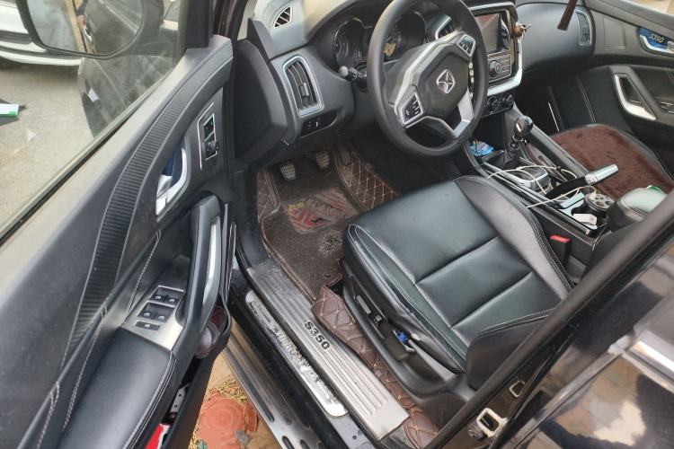 Used JMC Yusheng S350 2016 2.0T Manual Two-Wheel Drive Gasoline Luxury Version with Sunroof 5 Seats
