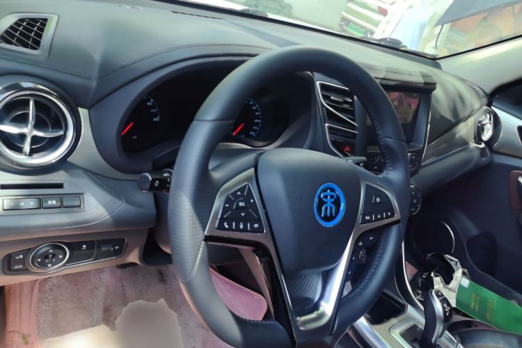 Used BYD Song New Energy 2017 Song DM 1.5TID All-Wheel Drive Luxury Model
