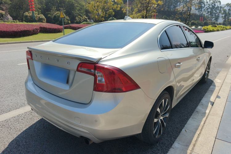 Used Volvo S60 2018 S60L T3 Smart Progress Edition

