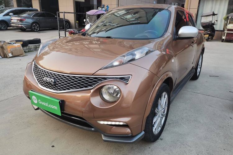 Used Infiniti ESQ 2014 1.6L Spontaneous Edition