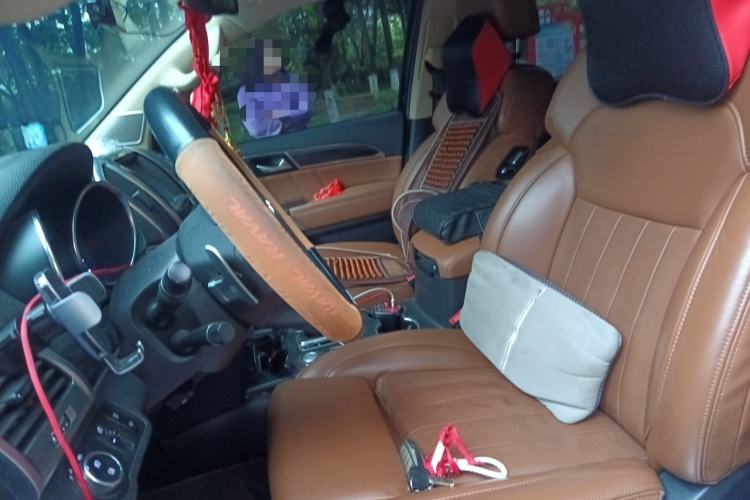 Used Haval H9 2015 2.0T Four-Wheel Drive Ultra-Luxury 7-Seater