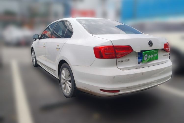 Used Volkswagen Sagitar 2015 1.6L Manual Comfort Model