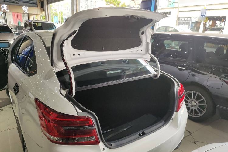 Used Toyota YARiS L Zhi Xiang 2022 1.5L CVT Luxury PLUS Edition Trunk