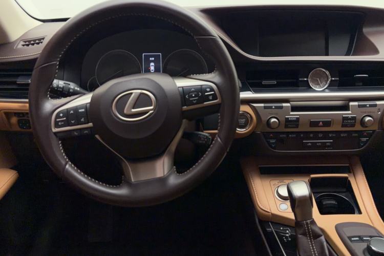 Used Lexus ES 2015 200 Elite Edition
