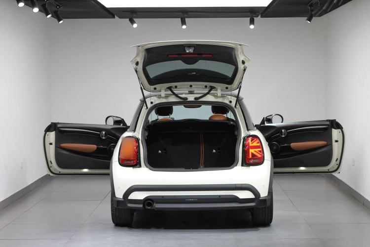 Used MINI MINI 2023 1.5T COOPER Artist