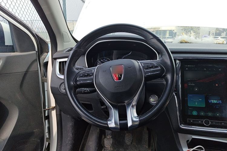 Used Roewe RX5 2018 20T Two-Wheel Drive Manual Internet Smart Edition

