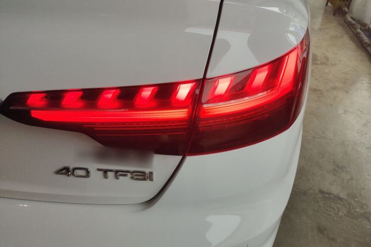 Used Audi A4L 2022 40 TFSI Fashion Dynamic Model
