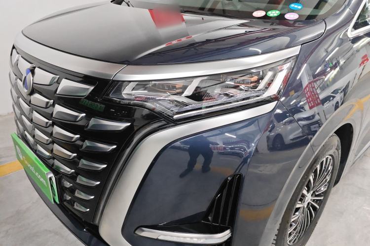 Used Denza D9 2022 DM-i 970 Four-Wheel Drive Flagship Model Left Front Headlight