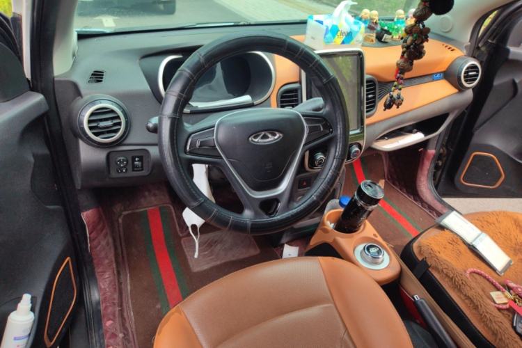 Used Chery QQ Little Ant 2018 400 4-Seater Smart Edition Center Console