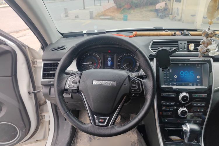 Used Haval H2 2016 Red-Label 1.5T Automatic Two-Wheel Drive Luxury Model