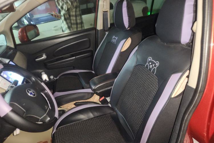 Used Venucia R50 2013 1.6L Automatic Fashion Edition Left Front Seat