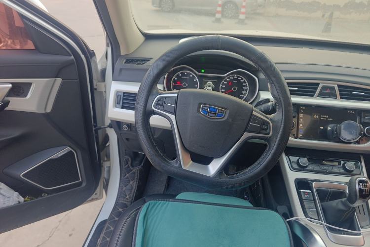 Used Geely Auto Emgrand X7 Sport 2018 2.0L Manual Two-Wheel Drive Zhiya Version