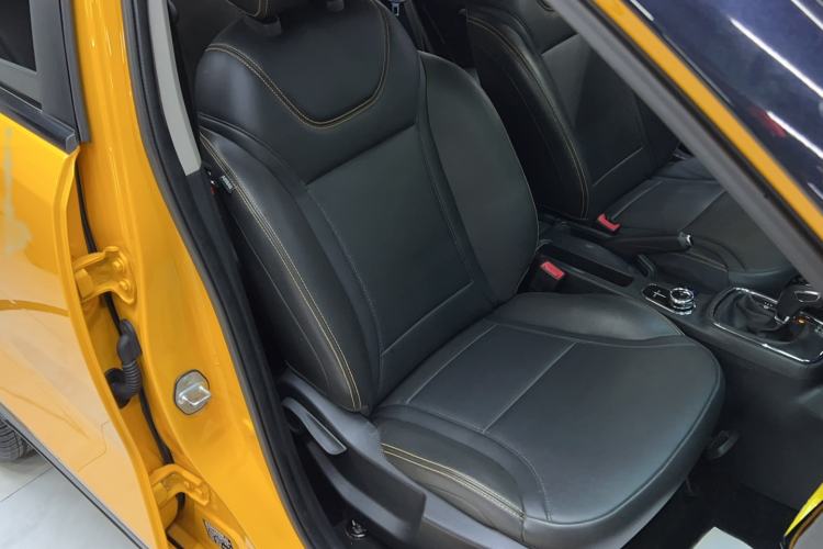 Used Dongfeng Aeolus AX4 2017 1.4T DCT Trendy & Stylish Model