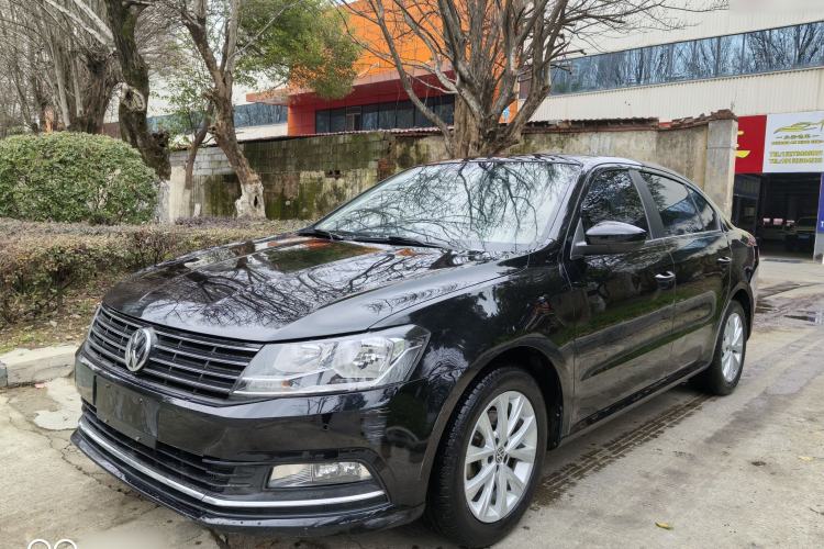 Used Volkswagen Lavida 2015 1.6L Automatic Comfort Edition
