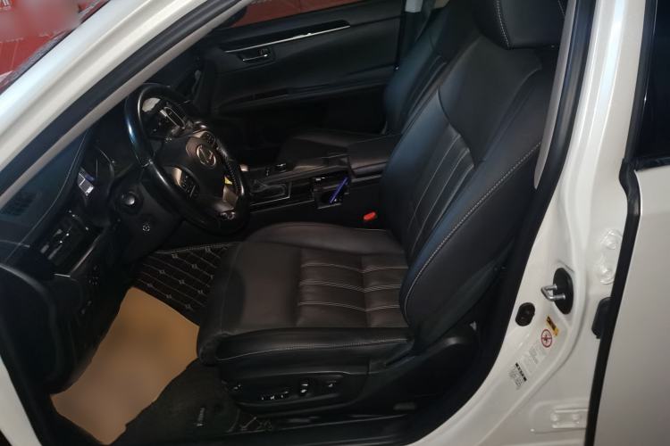 Used Lexus ES 2017 300h Mark Levinson Comfort Edition