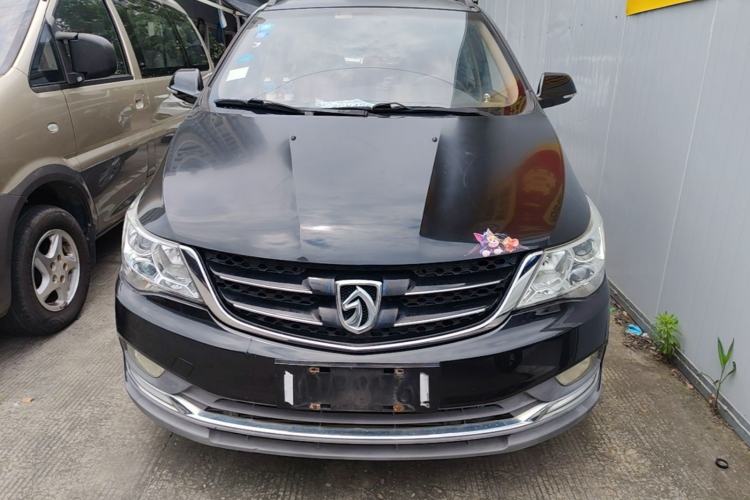 Used Baojun 730 2016 1.5T Manual Comfort Version 7 Seats