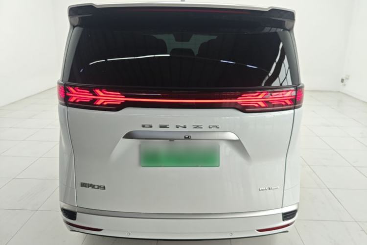 Used Denza D9 2022 DM-i 970 Four-Wheel Drive Flagship Model