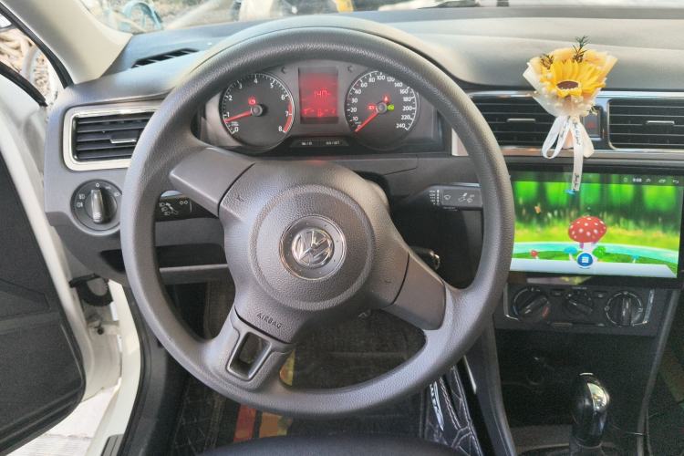 Used Volkswagen Santana 2015 1.6L Automatic Comfort Edition
