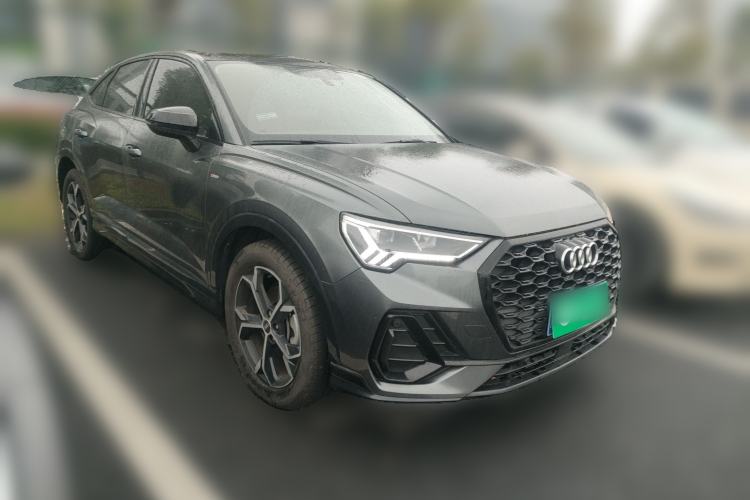 Used Audi Q3 2023 40 TFSI Fashion Dynamic Model
