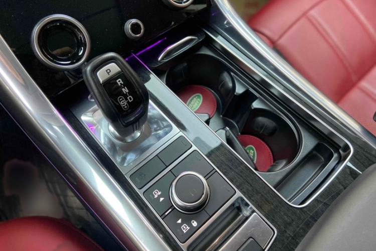 Used Land Rover Range Sport 2021 3.0 L6 YAO Black Edition Interior 4