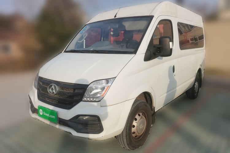 Used SAIC MAXUS Xintu V80 2018 2.5T 6-Speed Manual Aoyuntong Short Wheelbase Mid-Height 5-6 Seater