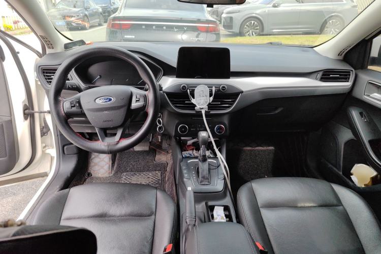 Used Ford Focus 2019 Hatchback 1.5L Automatic Sharp Edition China V Standard Center Console