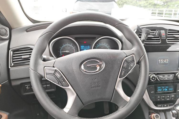 Used GAC Trumpchi GS5 Super 2015 2.0L Automatic Two-Wheel Drive Elite Edition Steering Wheel
