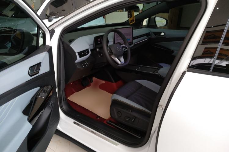 Used Volkswagen ID.4 X 2025 Smart Edition Outstanding Model
