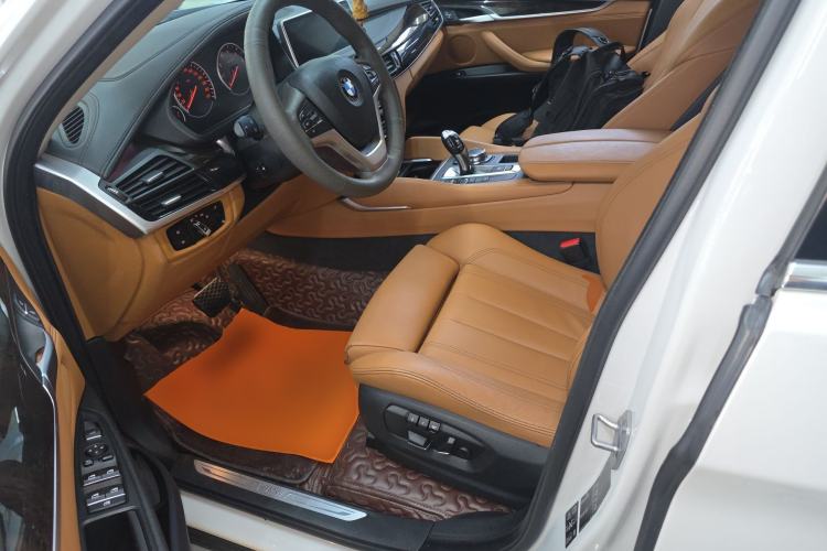 Used BMW X6 2015 xDrive28i Left Front Seat