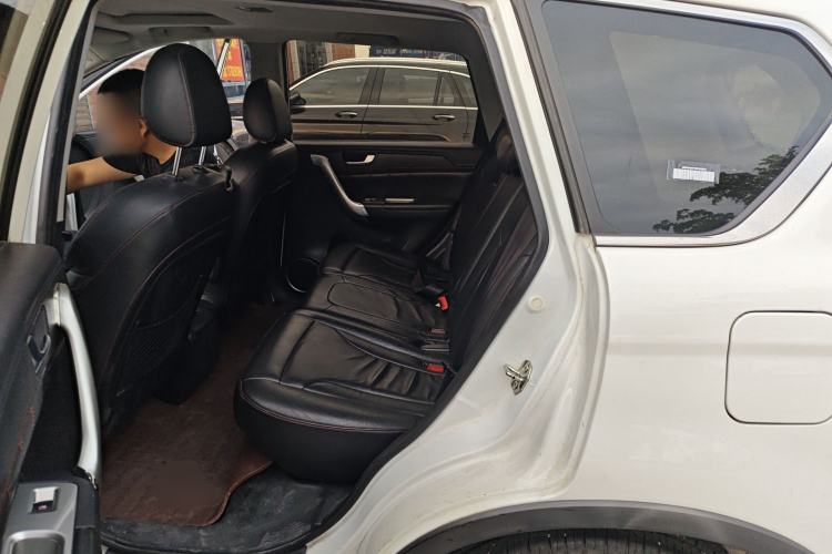 Used Haval H6 2014 Sport Version 1.5T Manual Two-Wheel Drive Elite Edition Left Rear Seat