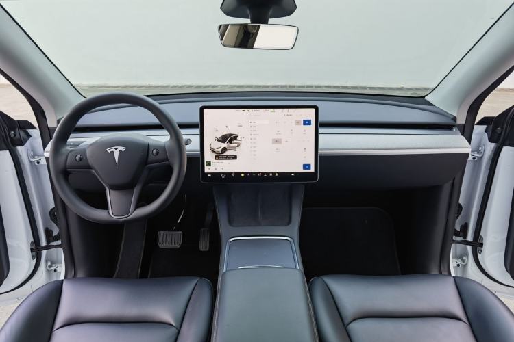 Used Tesla Model Y 2024 Rear-Wheel-Drive Version
