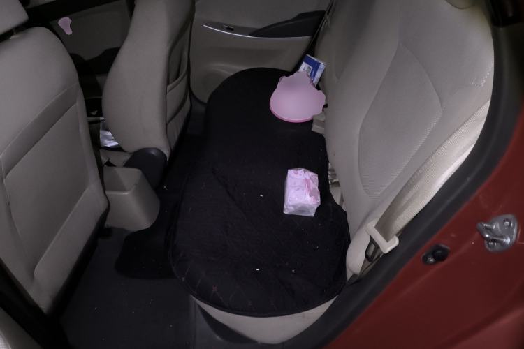 Used Hyundai Verna (older generation) 2010 Sedan 1.4L Automatic Fashionable GT Model Left Rear Seat