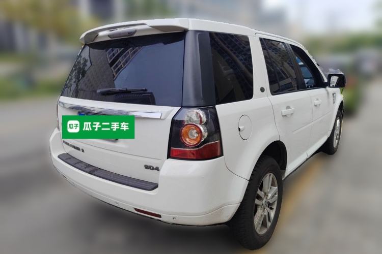 Used Land Rover Freelander 2 2014 2.2T SD4 SE Diesel Edition Rear Right 45 Deg