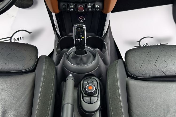 Used MINI MINI 2018 1.5T COOPER Artist