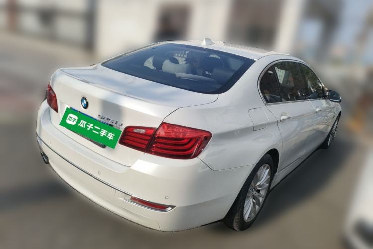 Used BMW 5 Series 2014 525Li Luxury Design Package Rear Right 45 Deg