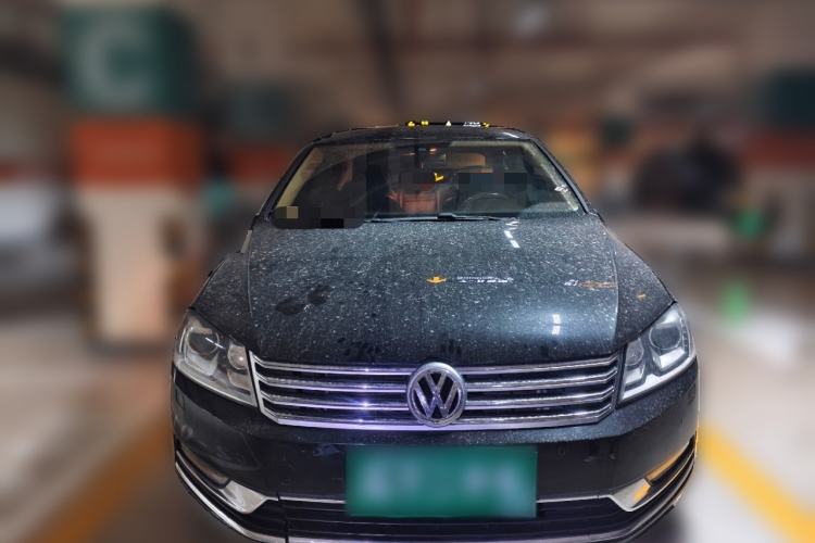 Used Volkswagen Magotan 2015 Revised Version 2.0 TSI Prestige Edition Front