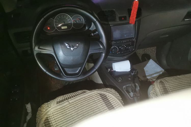 Used Wuling Hongguang 2014 1.5L Standard Version