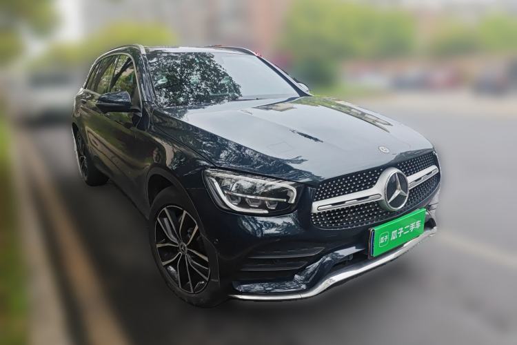 Used Mercedes-Benz GLC 2021 GLC 260 L 4MATIC Luxury Model Front Right 45 Deg