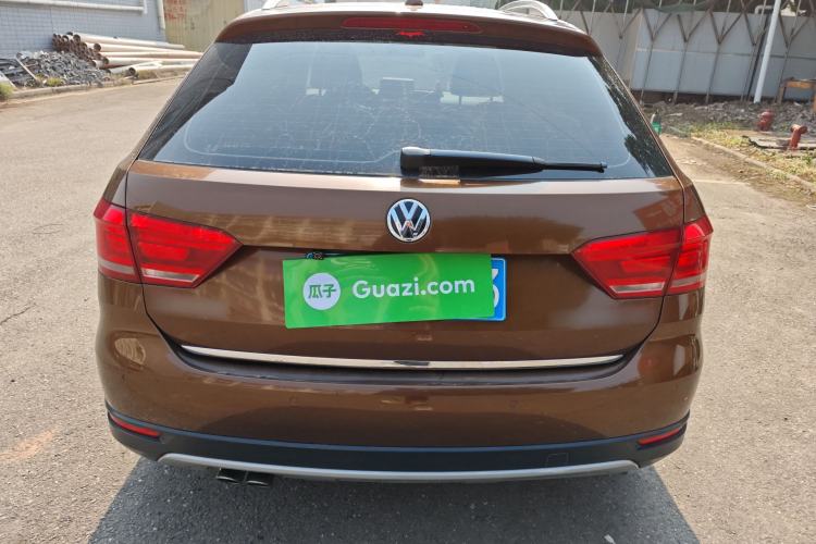 Used Volkswagen Cross Lavida 2014 1.4TSI DSG