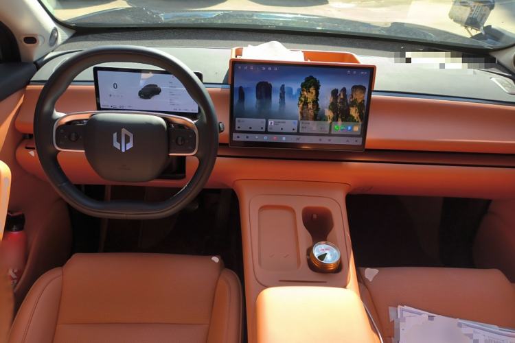 Used Leapmotor C16 2024 Range-Extended 200 Luxury Edition