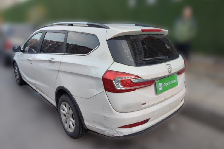 Used Baojun 310W 2017 1.5L Manual Fashion Model China V