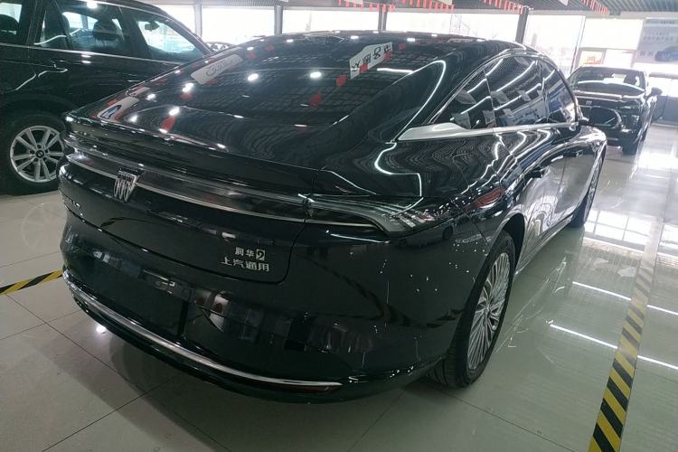 Used Buick L7 2025 Model Aivia
