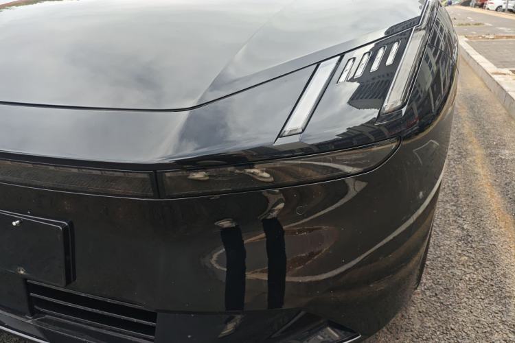 Used Lynk & Co Z10 2025 95 kWh 766 km Range Rear-Wheel Drive Max
