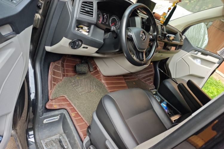 Used Volkswagen Caravelle 2018 2.0 TSI 4x4 Luxury Edition 7-Seater Driver Seat