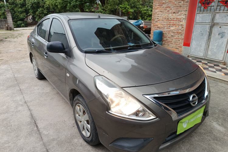 Used Nissan Sunny 2015 1.5XE CVT Comfort Edition Front Right 45 Deg